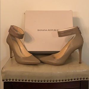 Real Leather Neutral Heels